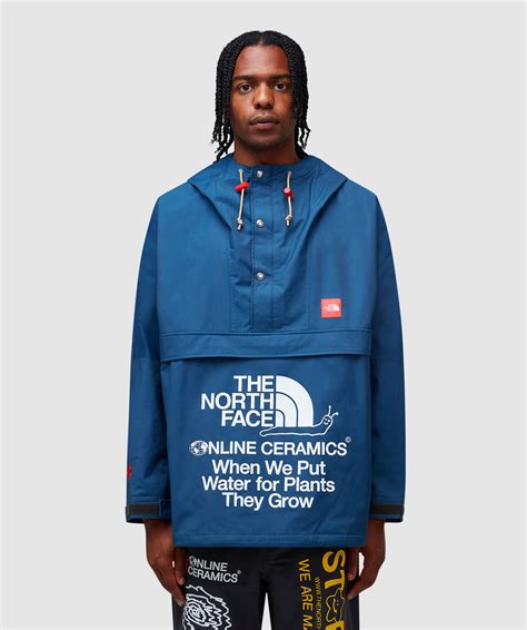 The North Face online .